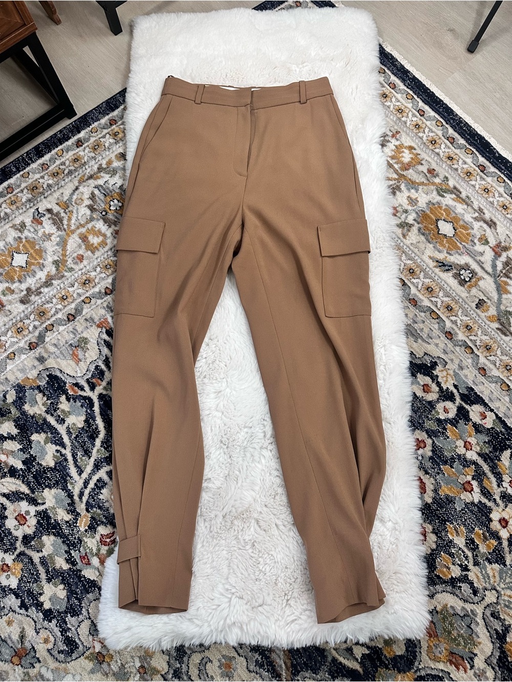 Aritzia Babaton Tan Cargo Joggers - Utility Style - Picture 8 of 8